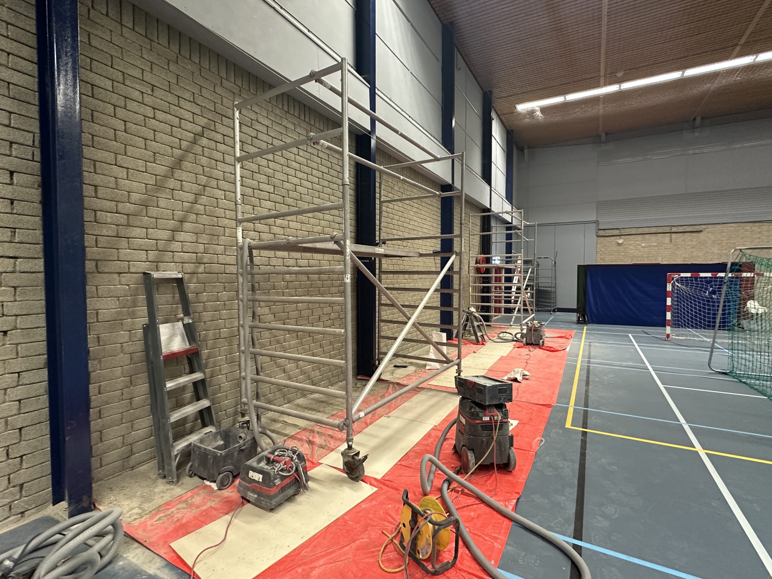 gevelrenovatie-binnenmuren-sporthal-margriet